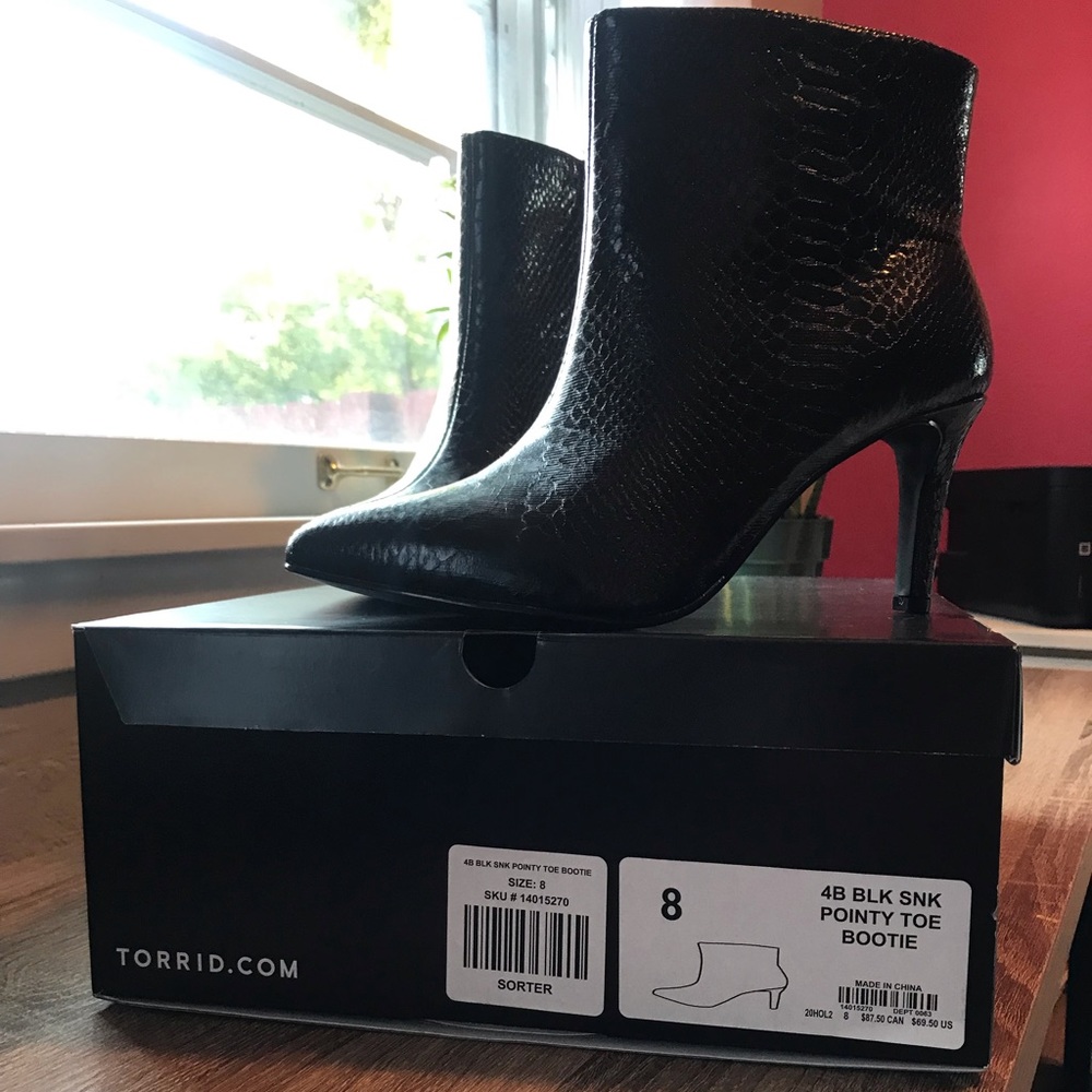 TORRID SNAKE Heels 🐍